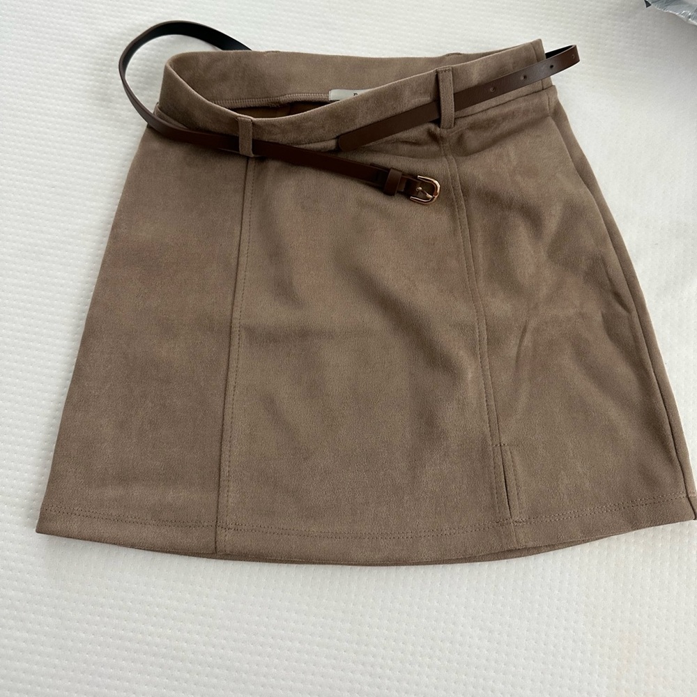 Brand new skirt